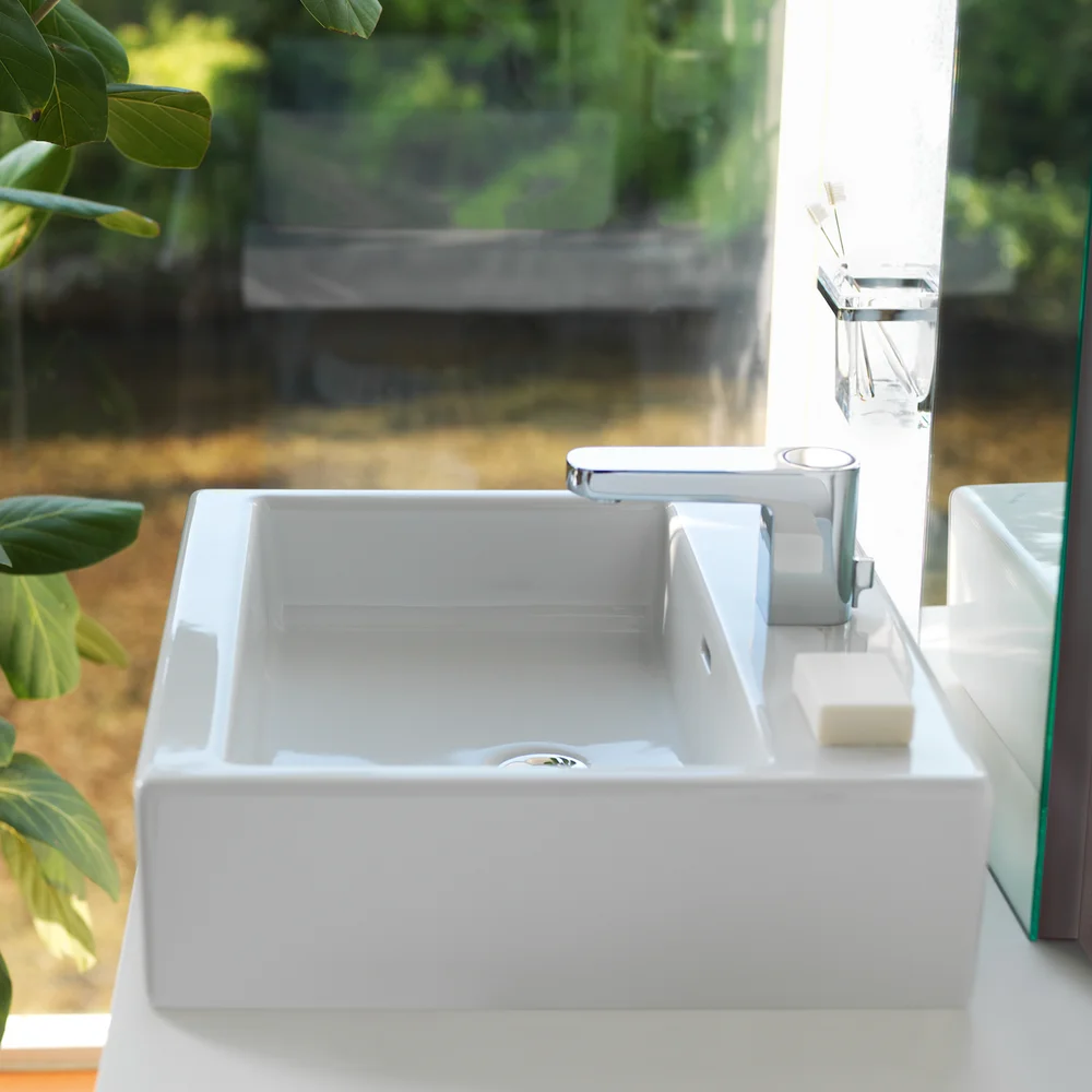 LAUFEN LIVING CITY SERVANT 50X42,5 CM U/ARMATURHULL HVIT v:9292126 LAUFEN LIVING CITY SERVANT 50X42,5 CM U/ARMATURHULL HVIT v:9292126