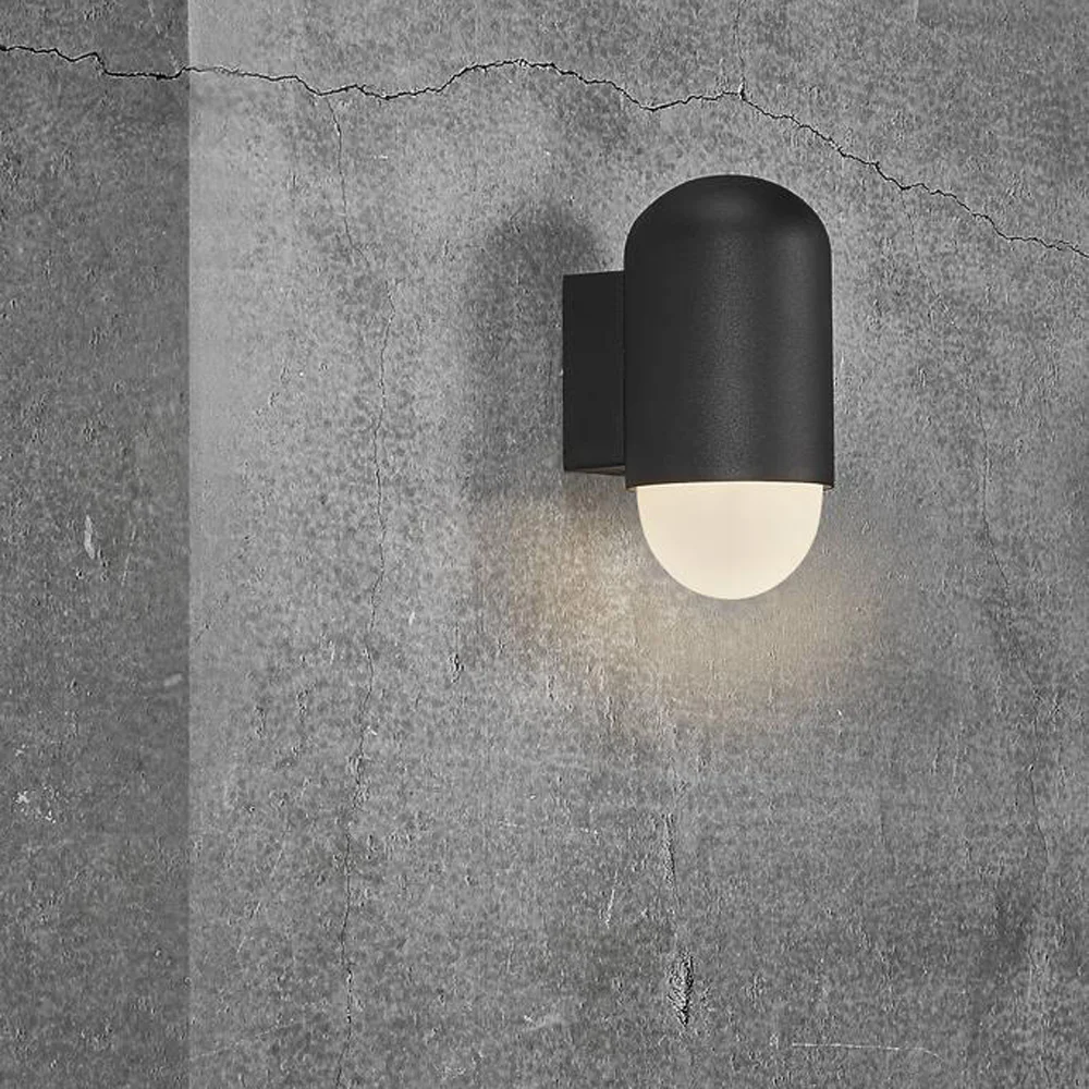 NORDLUX HEKA VEGGLAMPE IP44 E27 SORT v:5781978 NORDLUX HEKA VEGGLAMPE IP44 E27 SORT v:5781978
