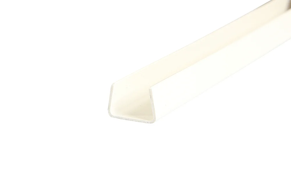 List U-profil 18x21x2600 mm hvit v:9129672 List U-profil 18x21x2600 mm hvit v:9129672